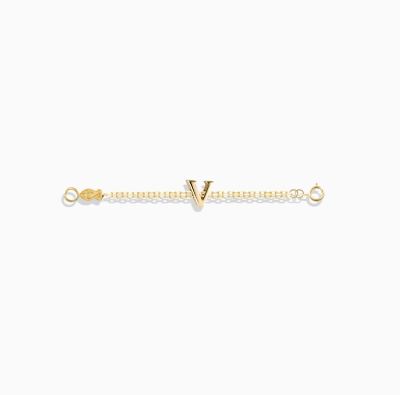 دستبندhalf chain میوکی حرف V